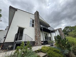 REAR- click for photo gallery